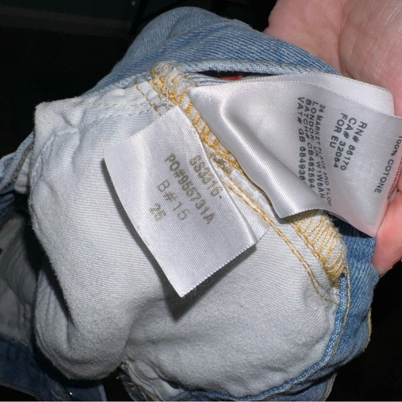 Shorts - Picture 4 of 5